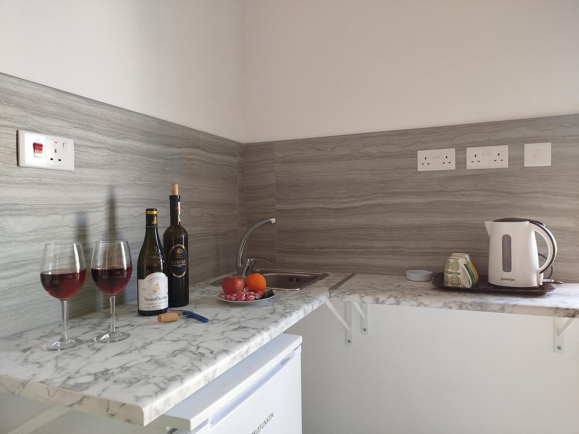 Limestone Sun Suites Sliema Værelse billede