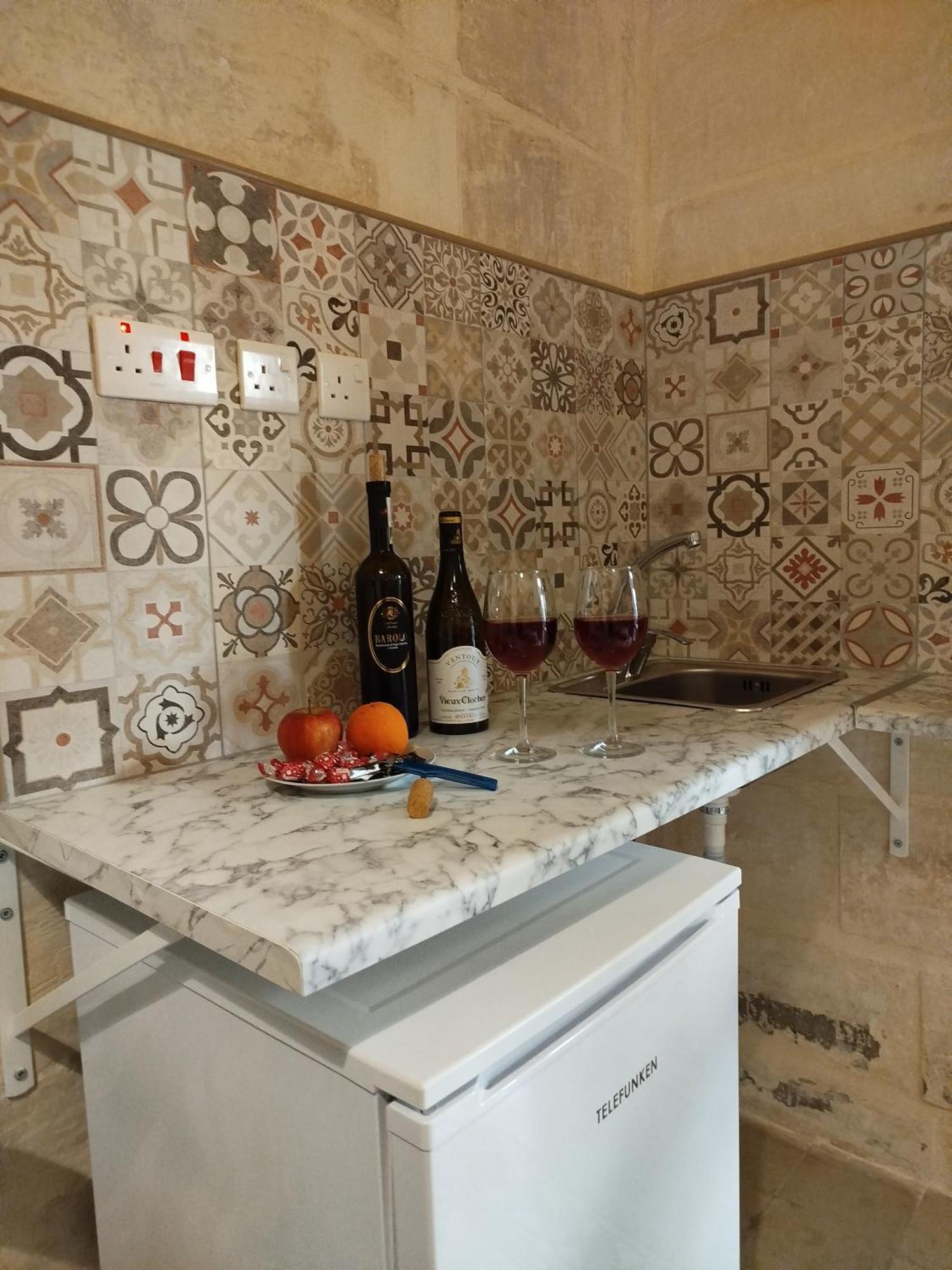 Limestone Sun Suites Sliema Værelse billede